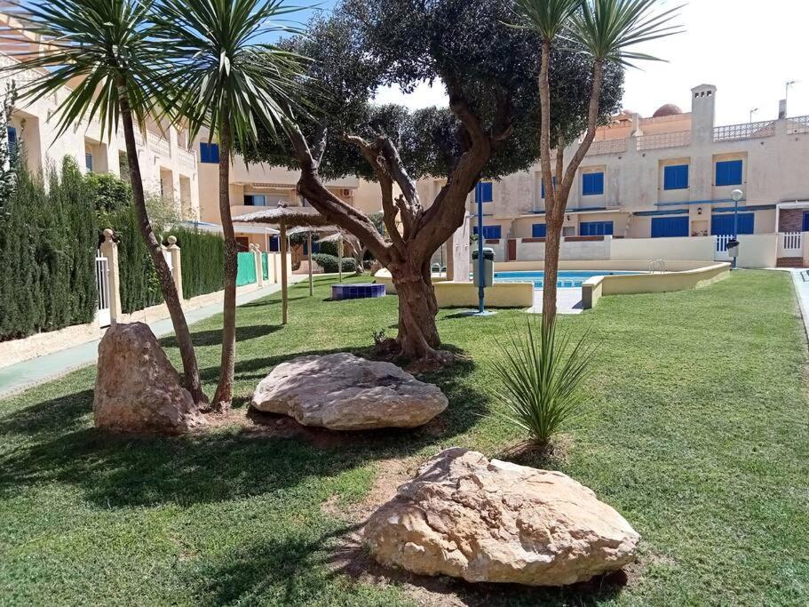 Apartamento En Los Nietos Con Piscina Comunitaria. المظهر الخارجي الصورة